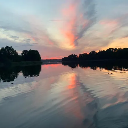 Wakacyjny Hartowiec - Dom Nad Brzegiem Jeziora